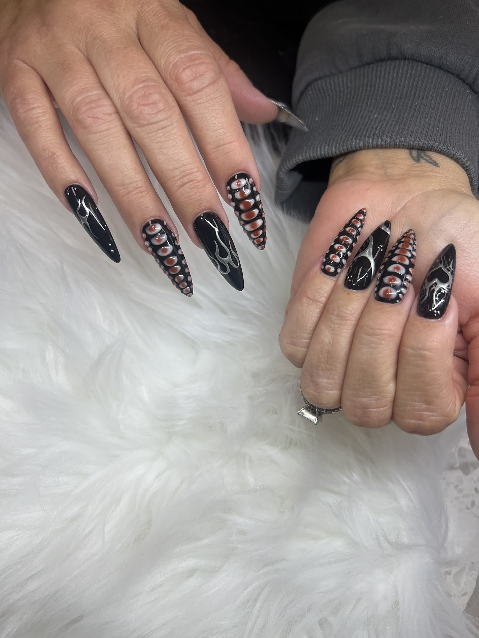 Glossy Nails nail photo 3
